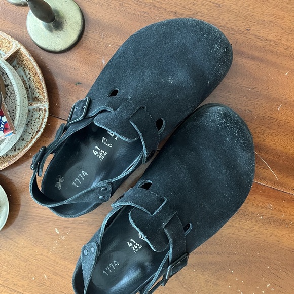 Tokyo 1774 size 41 (ladies 10 mens 8) the wider width Birkenstock suede - Picture 3 of 7